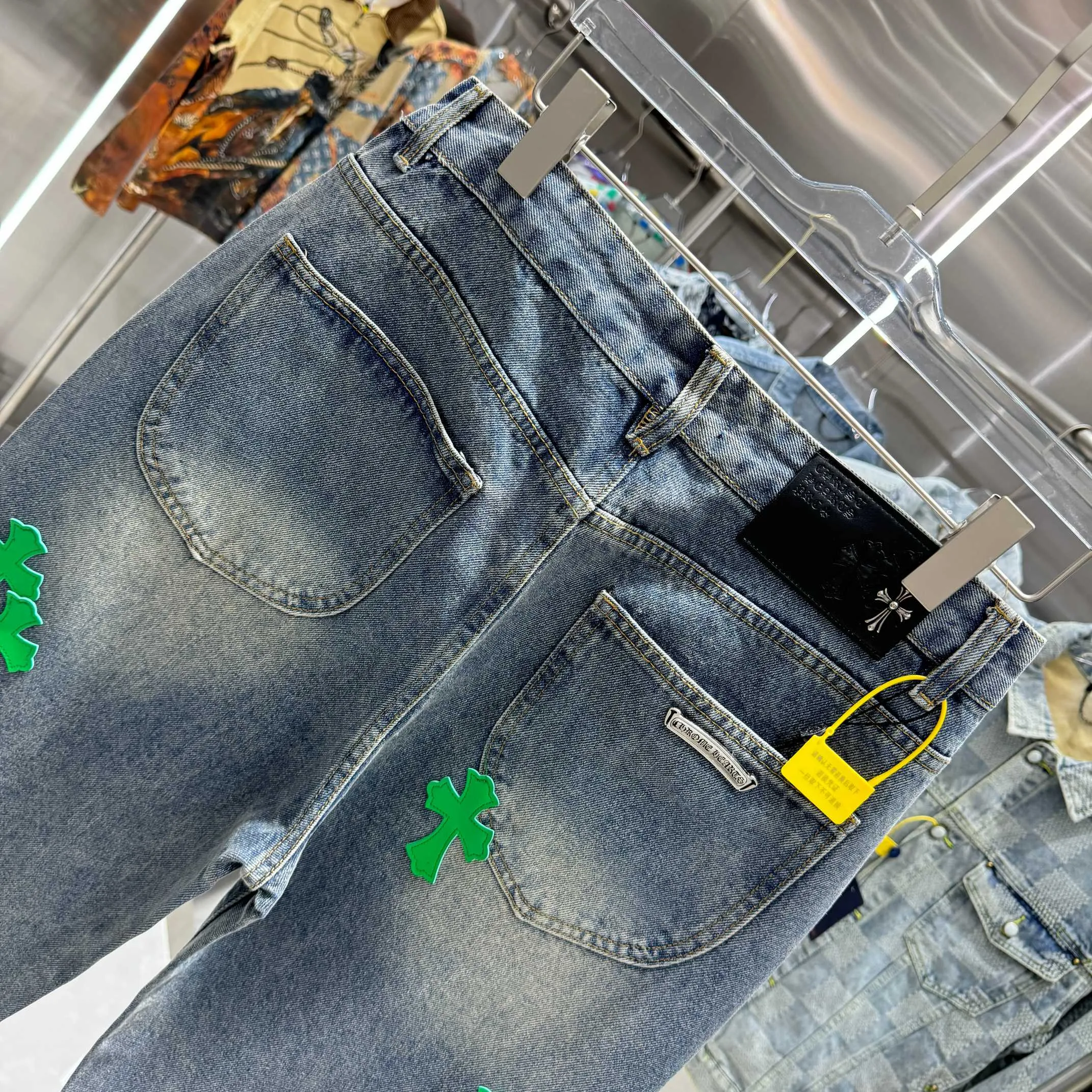 🅿️270 Crow Heart Cross Logo + Printed Horseshoe Logo Jeans 2025 latest product, original goods, washed casual jeans, imported original washed stretch fabric, comfortable and elastic, original hardware accessories decorated with logo, super correct version, extremely high grade, counter quality, fashionable and stylish upper body. The printing uses imported white foam printing, custom buttons, YKK zippers. The full set of accessories is customized in a one-to-one mold. Color: blue Size: S-XXL 28 30 32 34 36 codes
